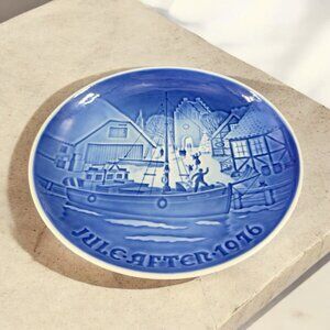 1976 Bing & Grondahl Christmas Welcome Ceramic Dish Plate Denmark Copenhagen VTG